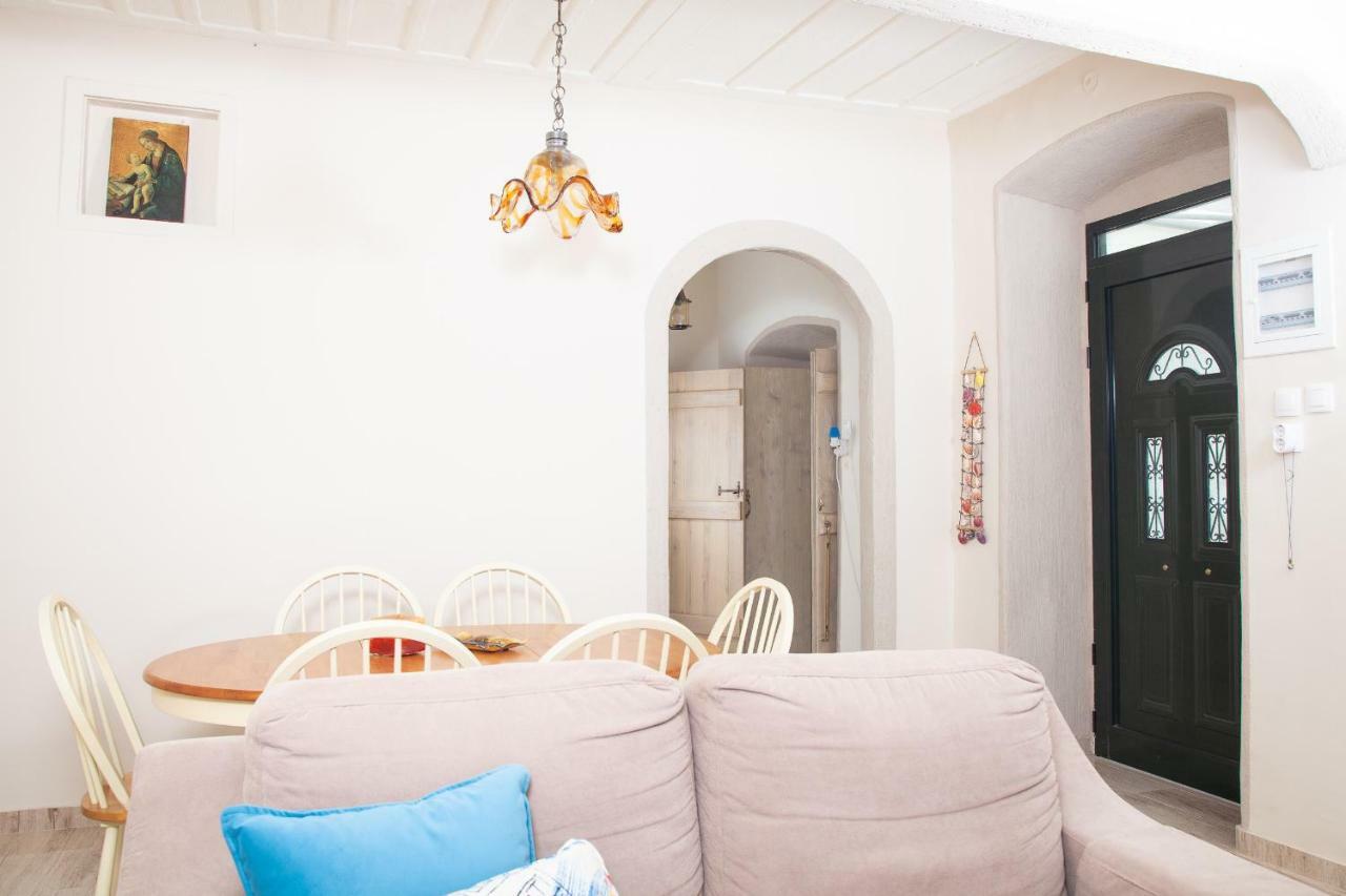 Villa @ Poros Poros Town エクステリア 写真