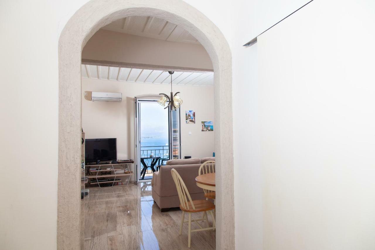 Villa @ Poros Poros Town エクステリア 写真